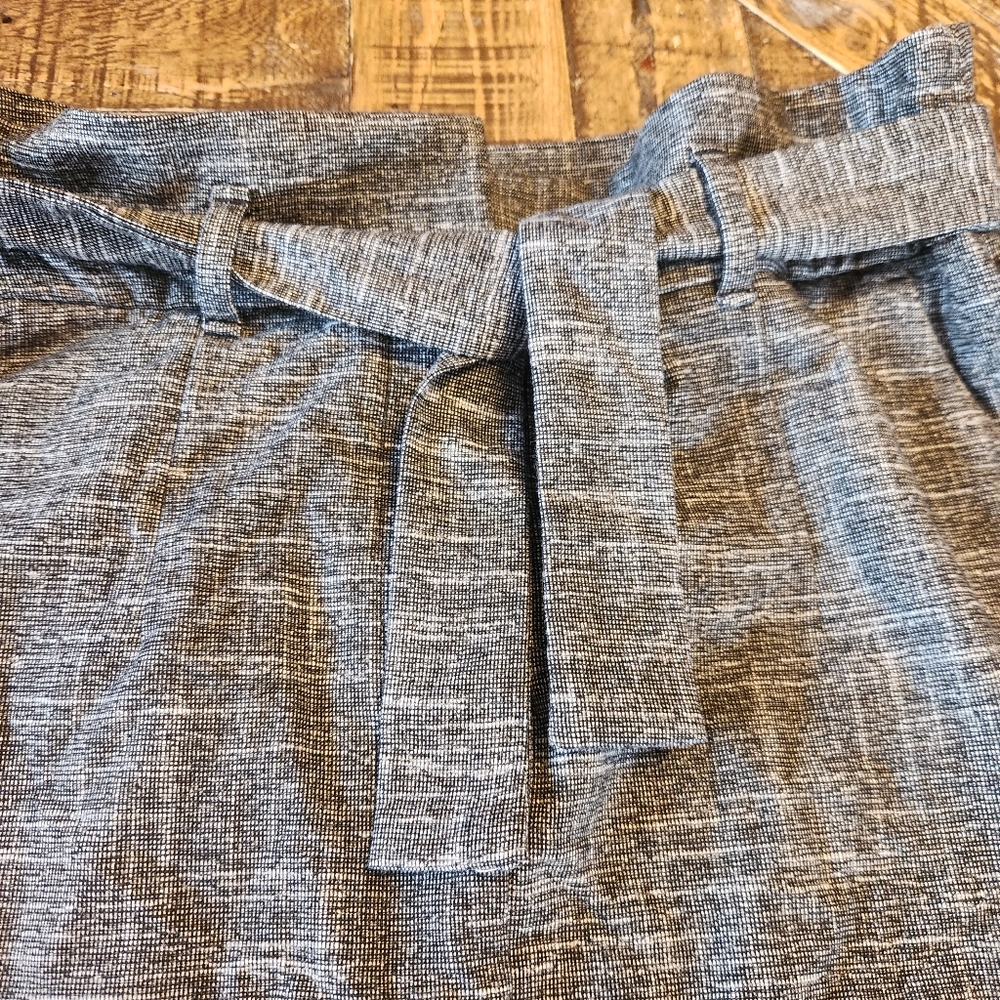 LOFT Outlet Grey Pencil Midi Skirt With Tie Bow Size 2 Pockets Unlined - Picture 2 of 10